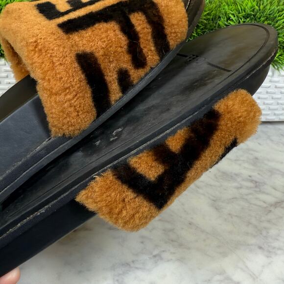 Fendi Zucca FF Logo Sherling Slides - Picture 5 of 6